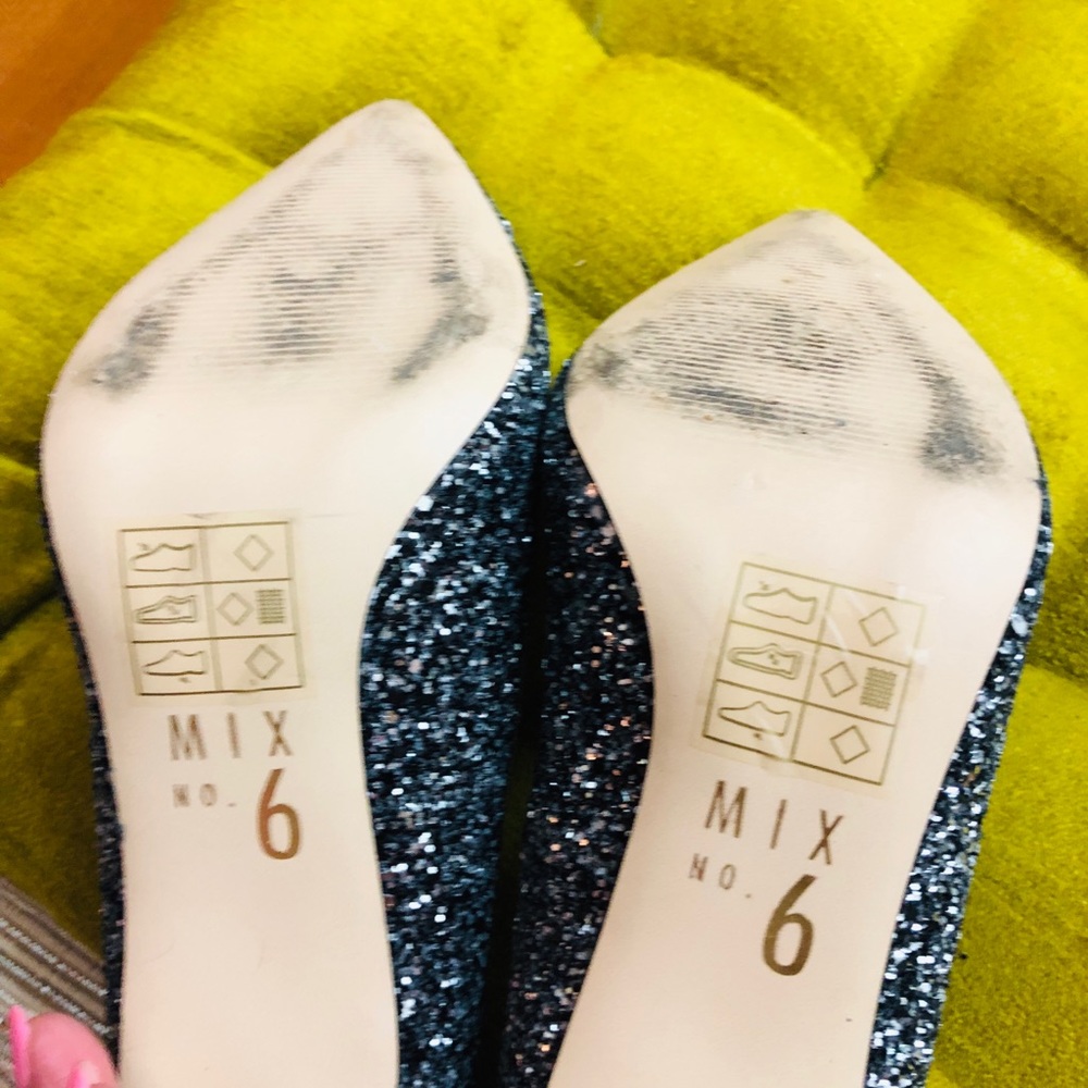 Heels - Picture 4 of 5